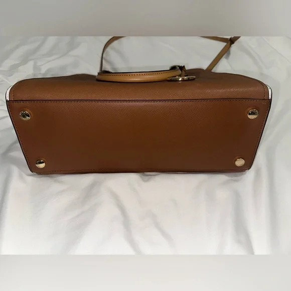 Michael Kors Hope Large Saffiano Leather Satchel - Picture 4 of 11